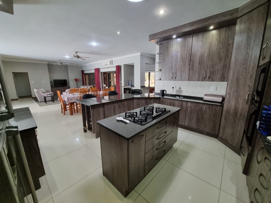 4 Bedroom Property for Sale in Buffelspoort Eco Estate North West